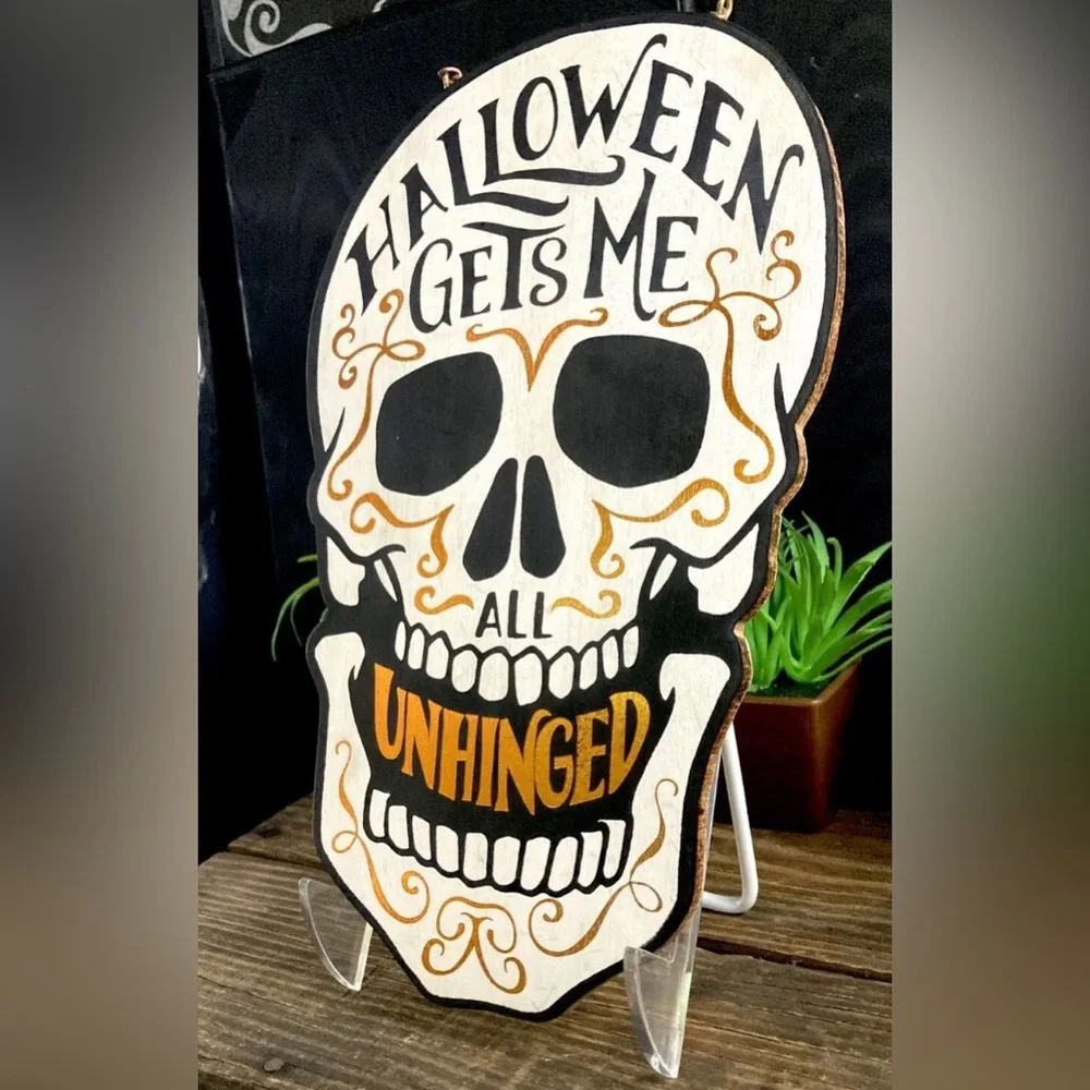 Hot Topic halloween hanging